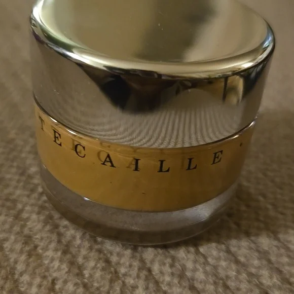 Chantecaille Future Skin Oil Free Gel Foundation. Fond De Teinte BANANA New DEAL - Picture 7 of 8